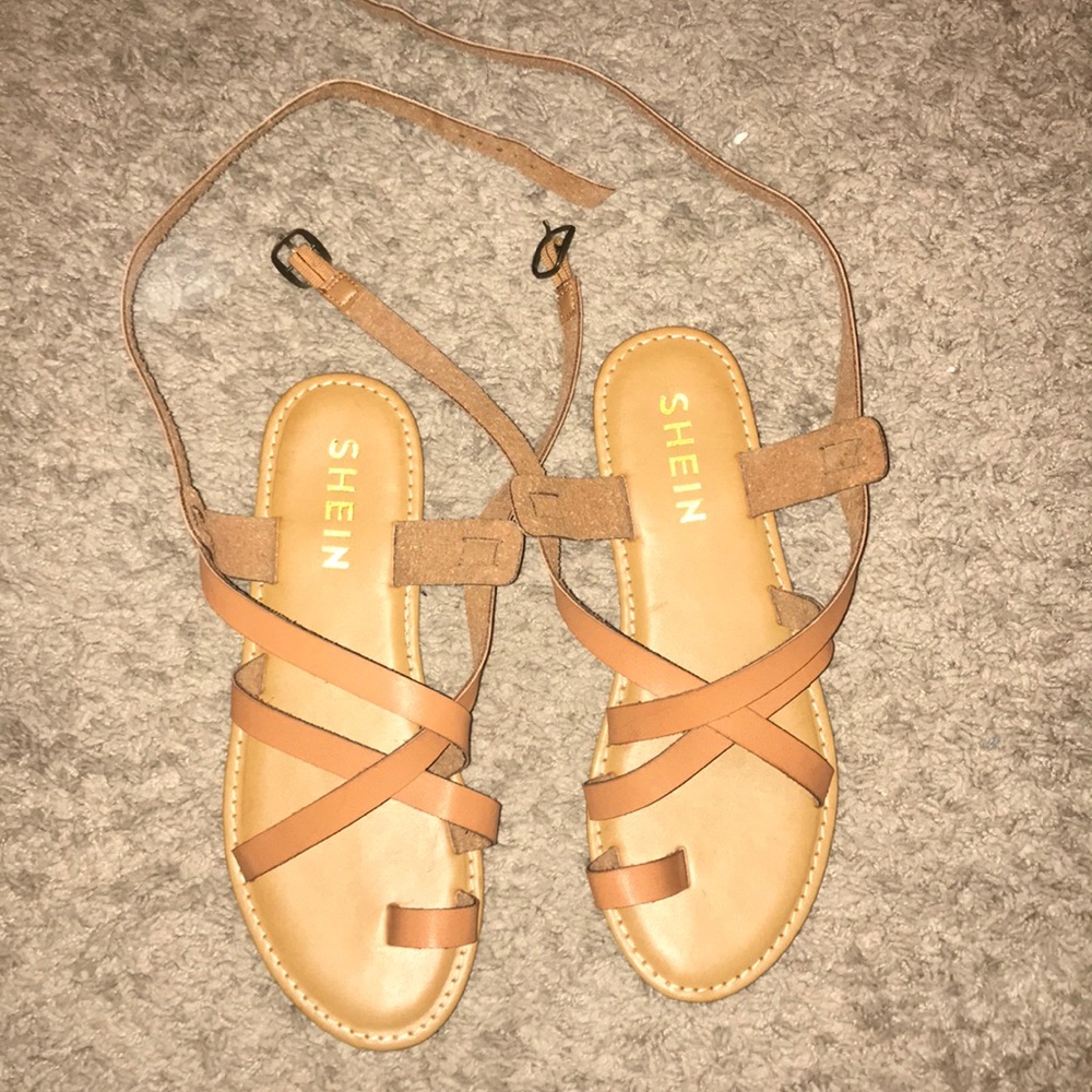 New tan leather strappy sandals
